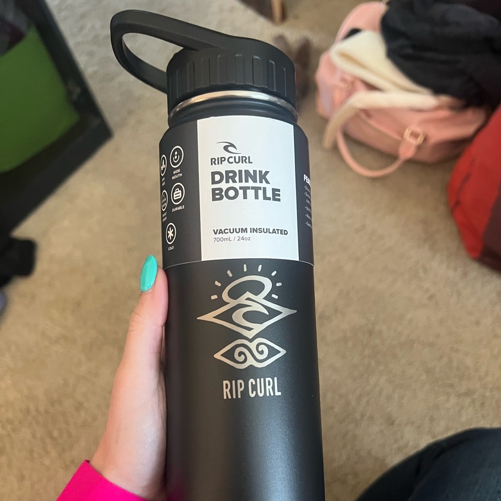 Brand new rip curl insulated water bottle